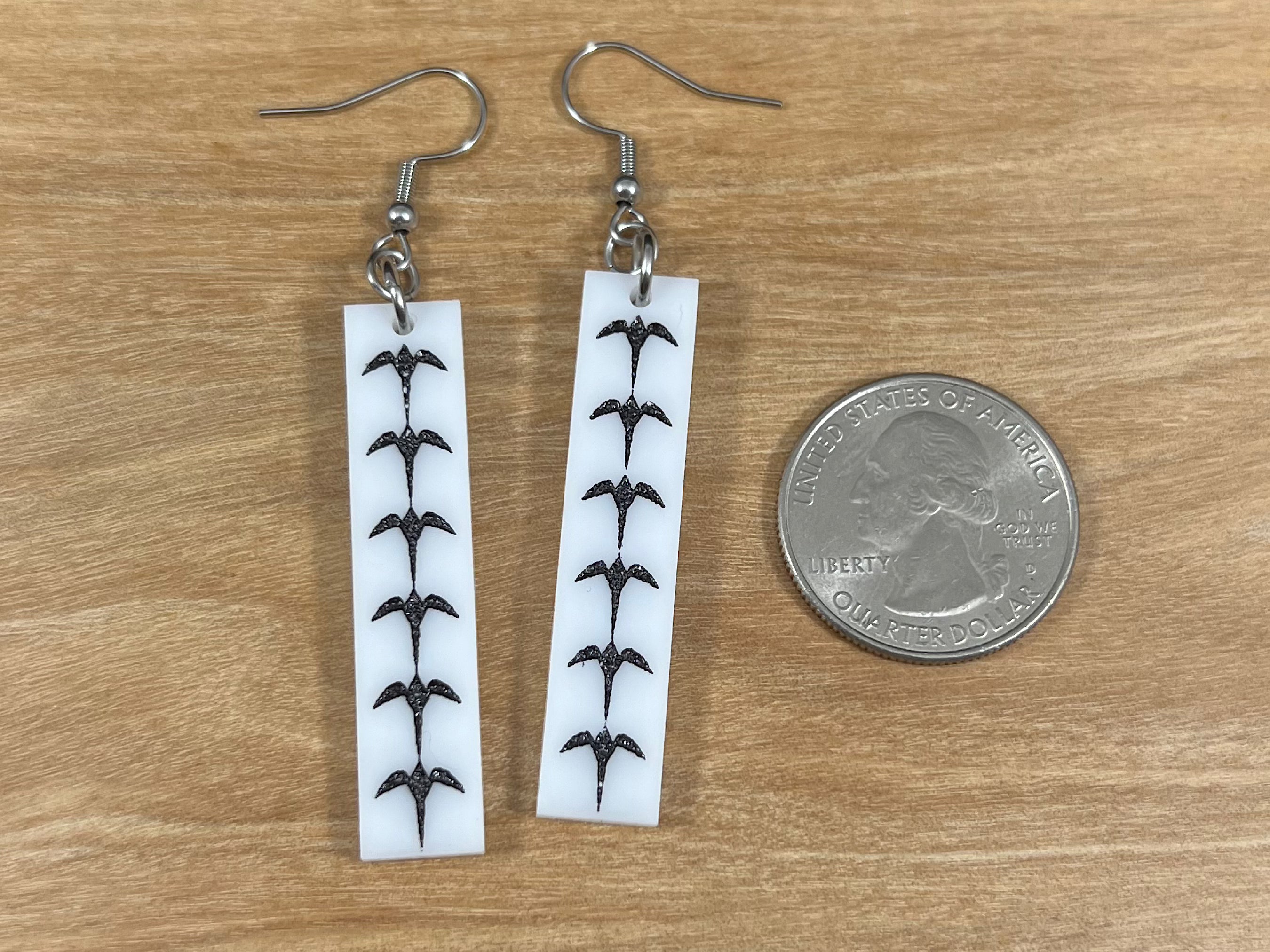 Acrylic Iwa Earrings (short)