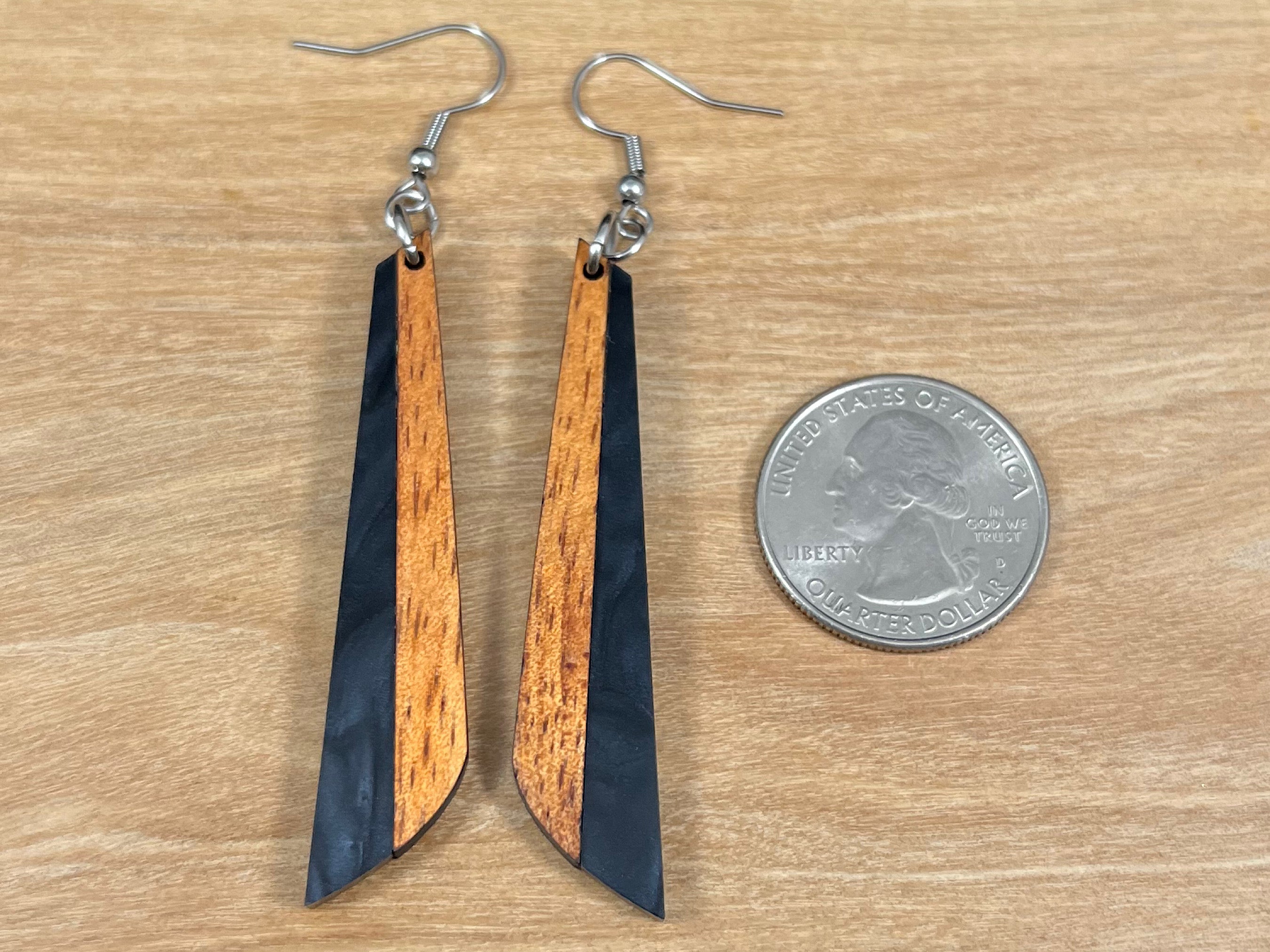 Acrylic and Koa Wood Earrings Black pearl