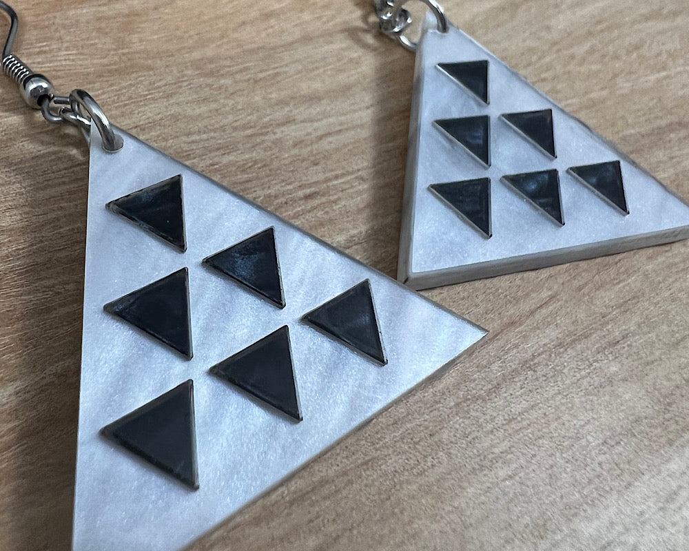 Acrylic Mauna Earrings